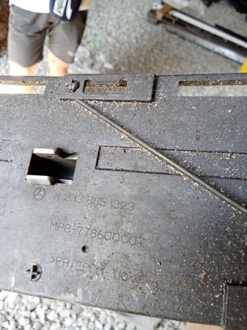 MERCEDES A2038851323 в наличии Ужгород