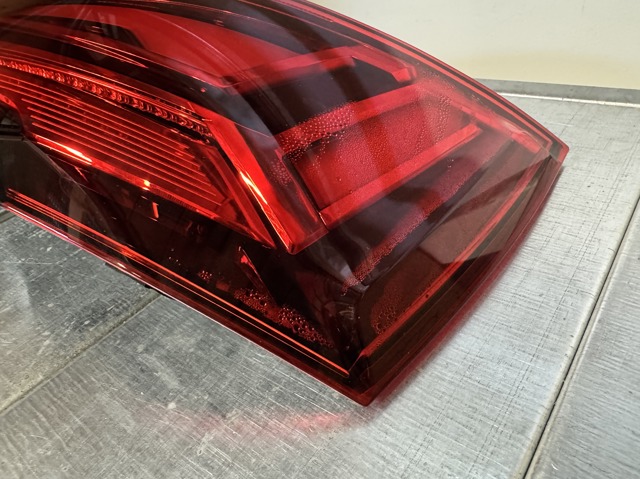 VAG 80A945076C Фонарь задний правый в наличии Кривой Рог