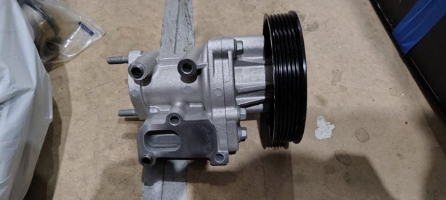 CHRYSLER 05047389AC Помпа в наличии Ужгород