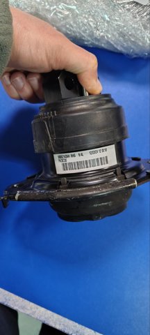 Опора двигателя 68062142AH CHRYSLER
