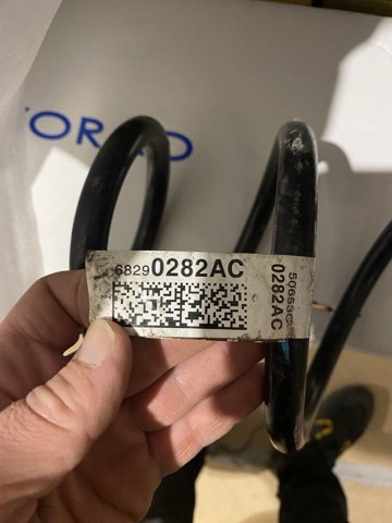 Пружина передняя, левая 68290282AC CHRYSLER