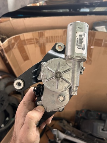 DS7317404BA FORD Моторчик заднего дворника купить в Украина