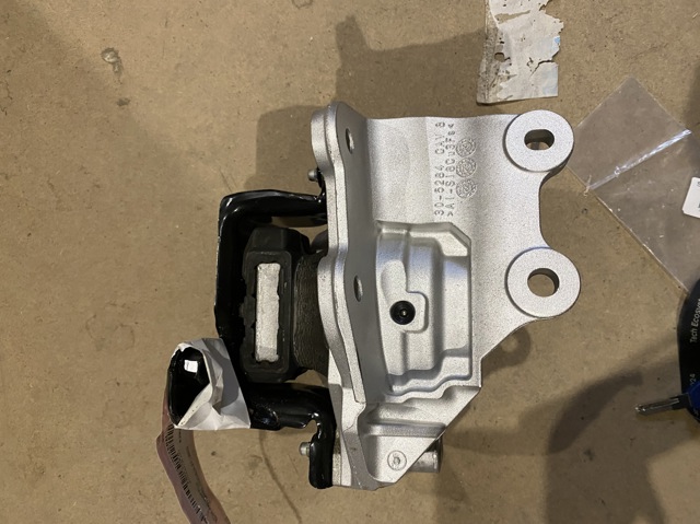 FORD FB5Z6038B Подушка коробки передач в наличии Житомир