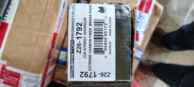 Тормозные колодки GR3Z2001B FORD