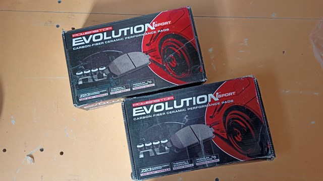 Z231455 Передние тормозные колодки купить Ирпень