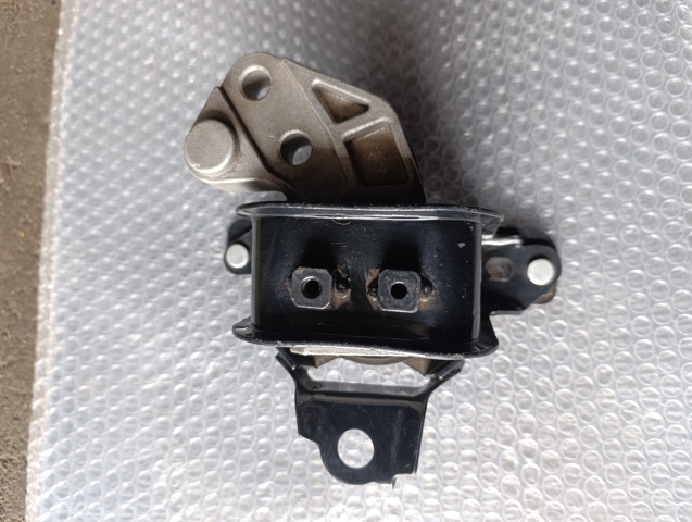 Подушка двигателя 1016000636 GEELY