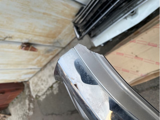 5310160360 TOYOTA Решетка радиатора купить в Житомир
