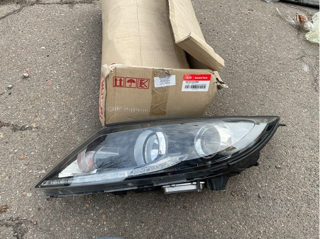 HYUNDAI 921013U290 Фара левая в наличии Ирпень