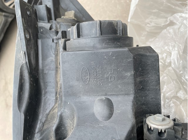 HYUNDAI 921021H000 Фара правая в наличии Сумы
