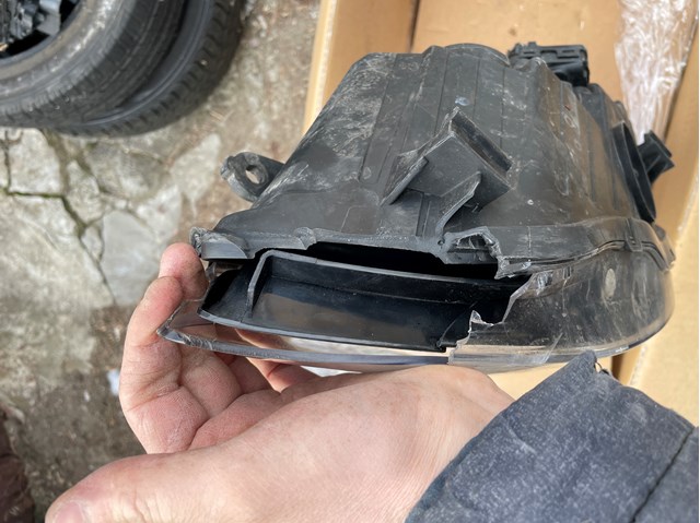 921023X210 HYUNDAI Фара правая купить в Ровно