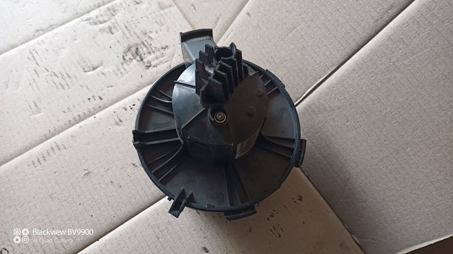 Мотор вентилятора печки (отопителя салона) 13214734