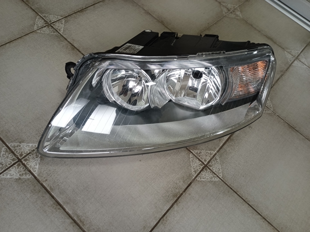 VAG 4F0941003 Фара левая в наличии Чернигов