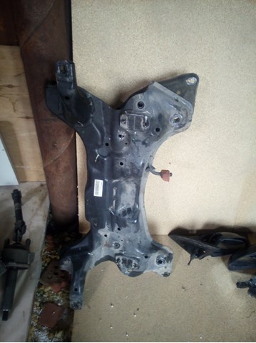 Подрамник двигателя 62400A6205 HYUNDAI