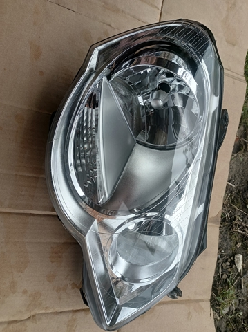 VAG 6Q1941008AR Фара правая в наличии Черкассы