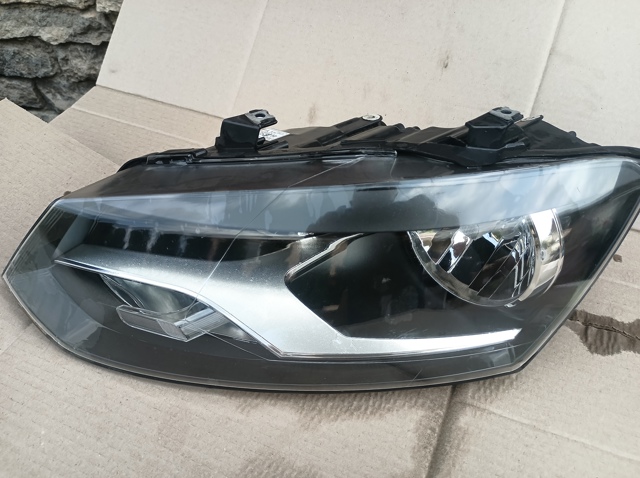 Вставка фары левой 6R1941007E VAG