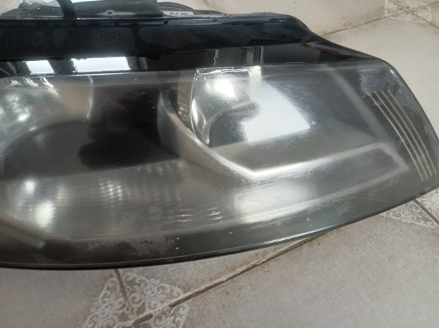 8P0941004 VAG Правая фара купить в Чернигов