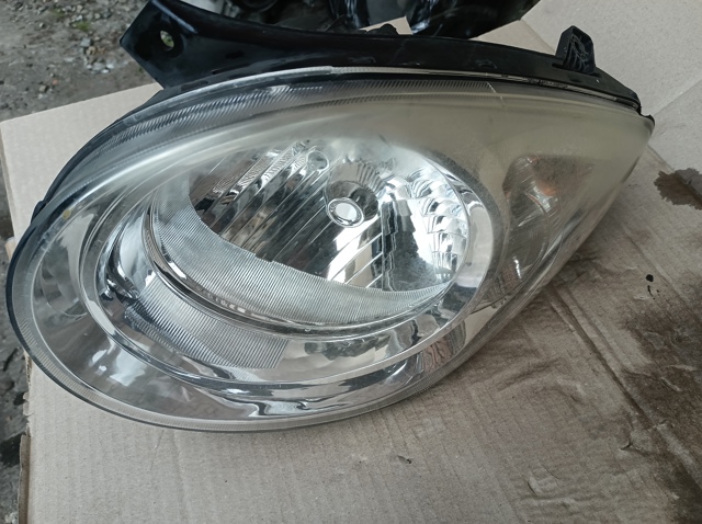 HYUNDAI 9210107510 Фара левая в наличии Черновцы