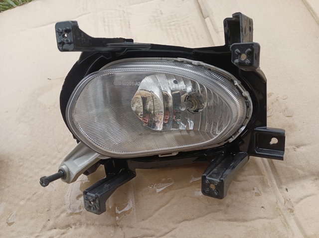 Туманка левая 92201A2100 HYUNDAI