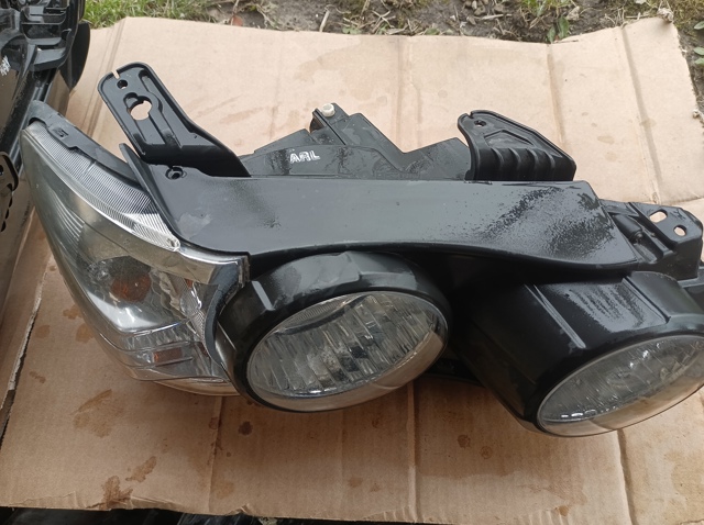 Вставка фары правой 96831092 GM