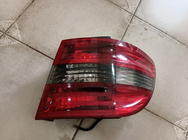 A1698202464 MERCEDES Фонарь задний правый внешний купить в Запорожье