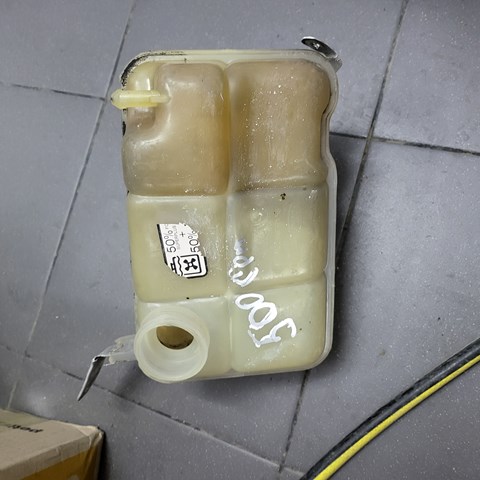 Бачок системы охлаждения двигателя расширительный Форд Эскорт 6