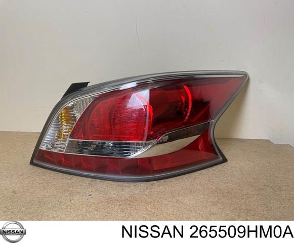 Правый стоп 265509HM0A NISSAN