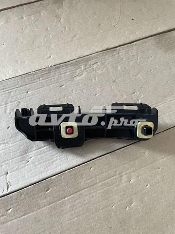 Кронштейн бампера заднего, левый 525630R050 TOYOTA