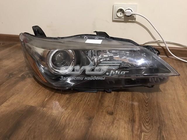 Вставка фары правой 8111006860 TOYOTA