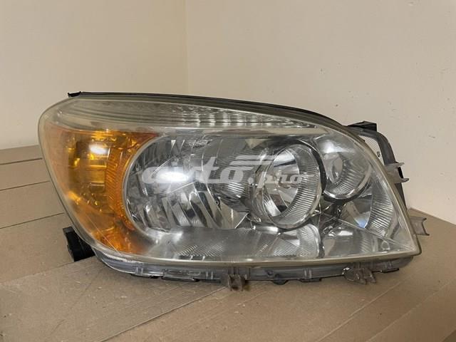 Фара основная правая 8113042371 TOYOTA