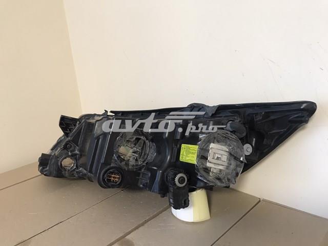HYUNDAI 921022T560 Правая фара в наличии Черкассы