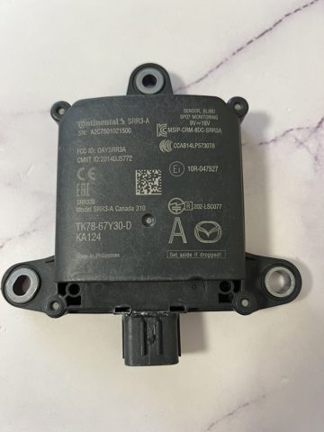Датчик контроля мертвой зоны, задний TK7867Y30D MAZDA