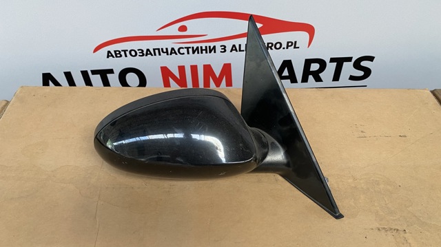Накладка левого бокового зеркала 51167125557 BMW