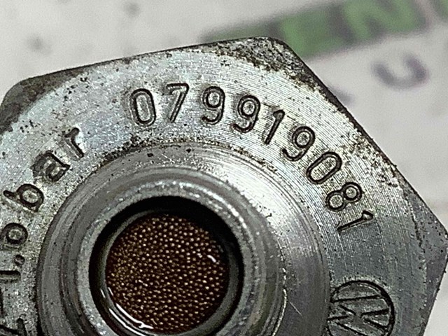 079919081 Датчик давления масла купить Ужгород