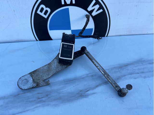 1093697 BMW Датчик уровня положения кузова передний правый купить в Украина