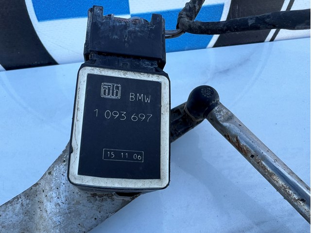 1093697 Датчик уровня положения кузова передний правый купить Тернополь