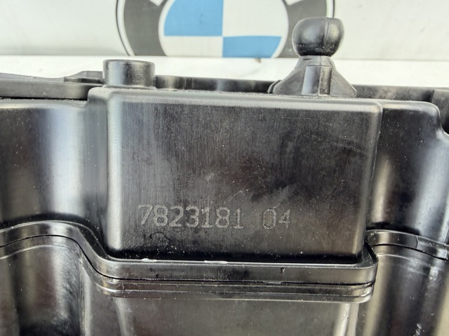 BMW 11127823181 Крышка клапанная в наличии Днепр