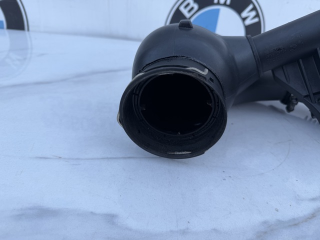 13717801547 BMW Патрубок воздушный, расходомера воздуха купить в Каменское