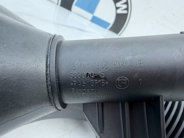 BMW 13717801547 Патрубок воздушный, расходомера воздуха в наличии Киев