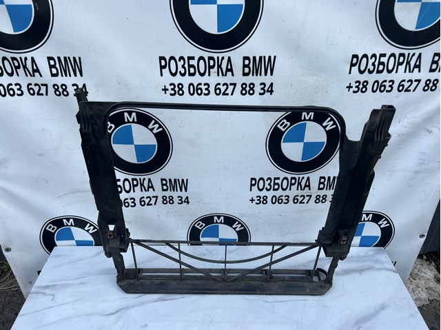 Рамка крепления радиатора 17101439105 BMW