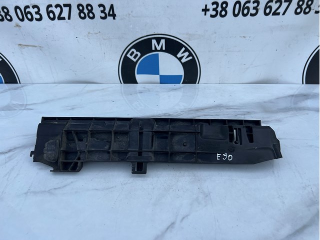 17107524912 BMW Левый кронштейн радиатора купить в Каменское