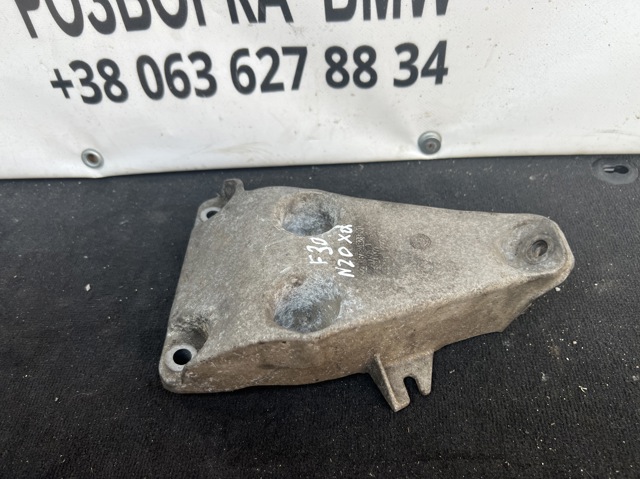 BMW 22116784823 Кронштейн подушки (опоры) двигателя левой в наличии Винница