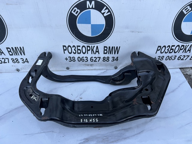 Крепление кпп 22326854187 BMW