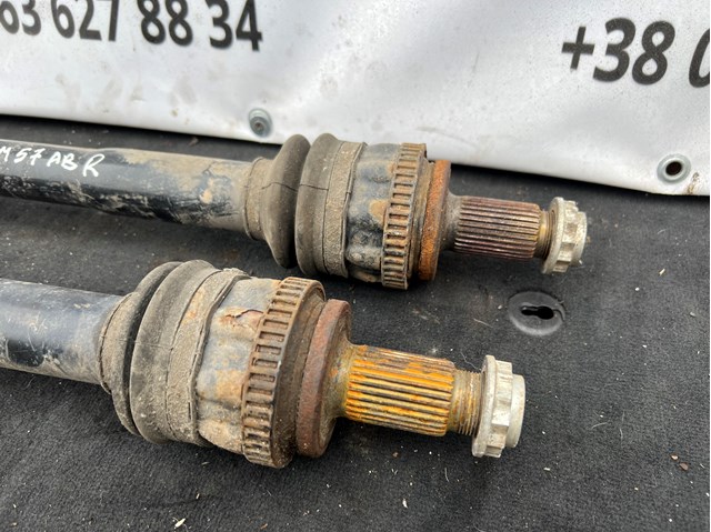 BMW 33211229757 Полуось задняя левая в наличии Украина