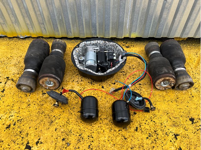 37221092349 BMW Компрессор пневмоподкачки (амортизаторов) купить в Николаев