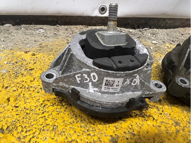 6856183 BMW Подушка (опора) двигателя левая купить в Львов