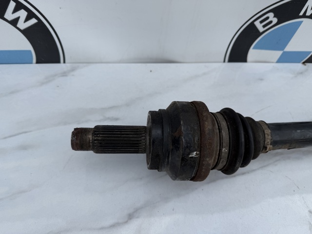 Привод задний 7564127 BMW