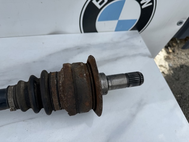 7564127 BMW Задняя полуось купить в Винница