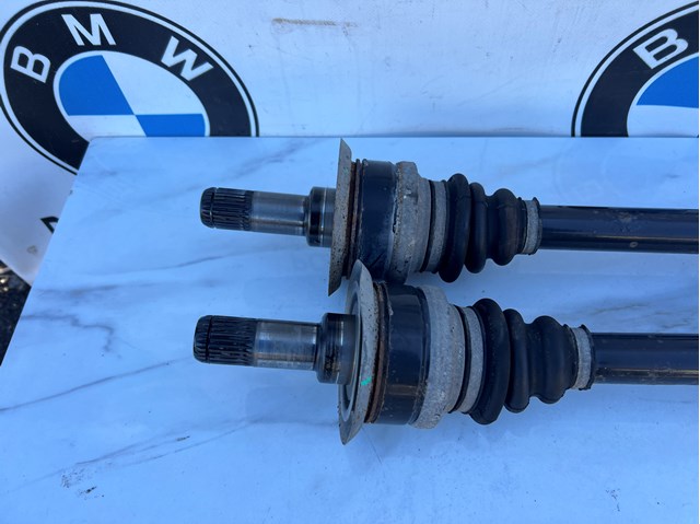 7598041 BMW Полуось задняя левая купить в Черкассы