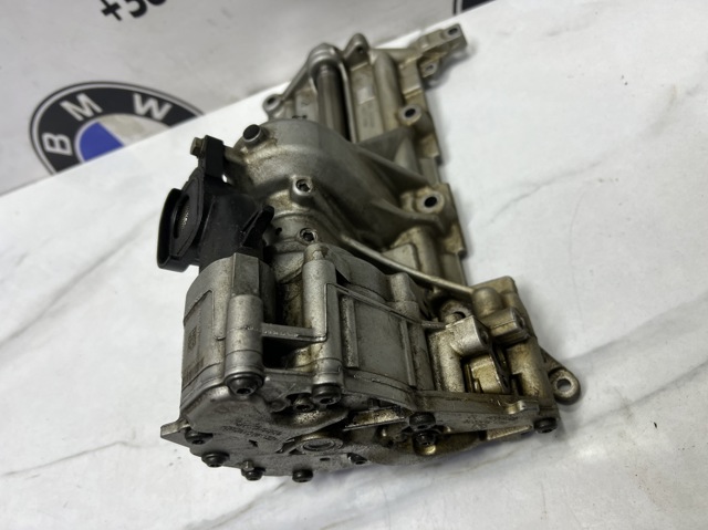 Масляный насос двигателя 7610378 BMW