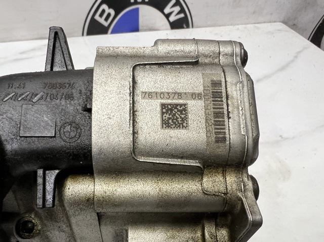 7610378 BMW Масляный насос купить в Одесса